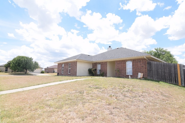 Building Photo - 4411 Sonora Dr