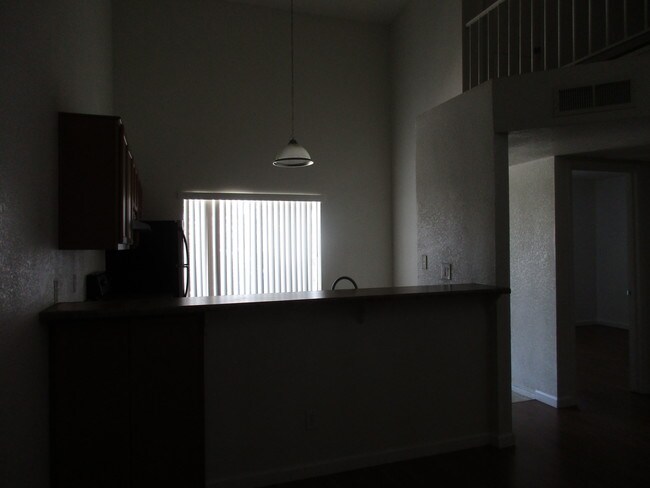 Foto del edificio - 4828 W Orangewood Ave