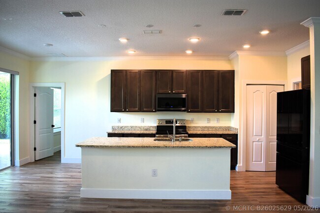 Foto del edificio - 1217 SW Marmore Ave