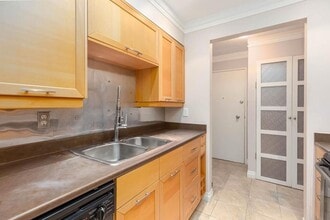 Building Photo - 11816 88 Av