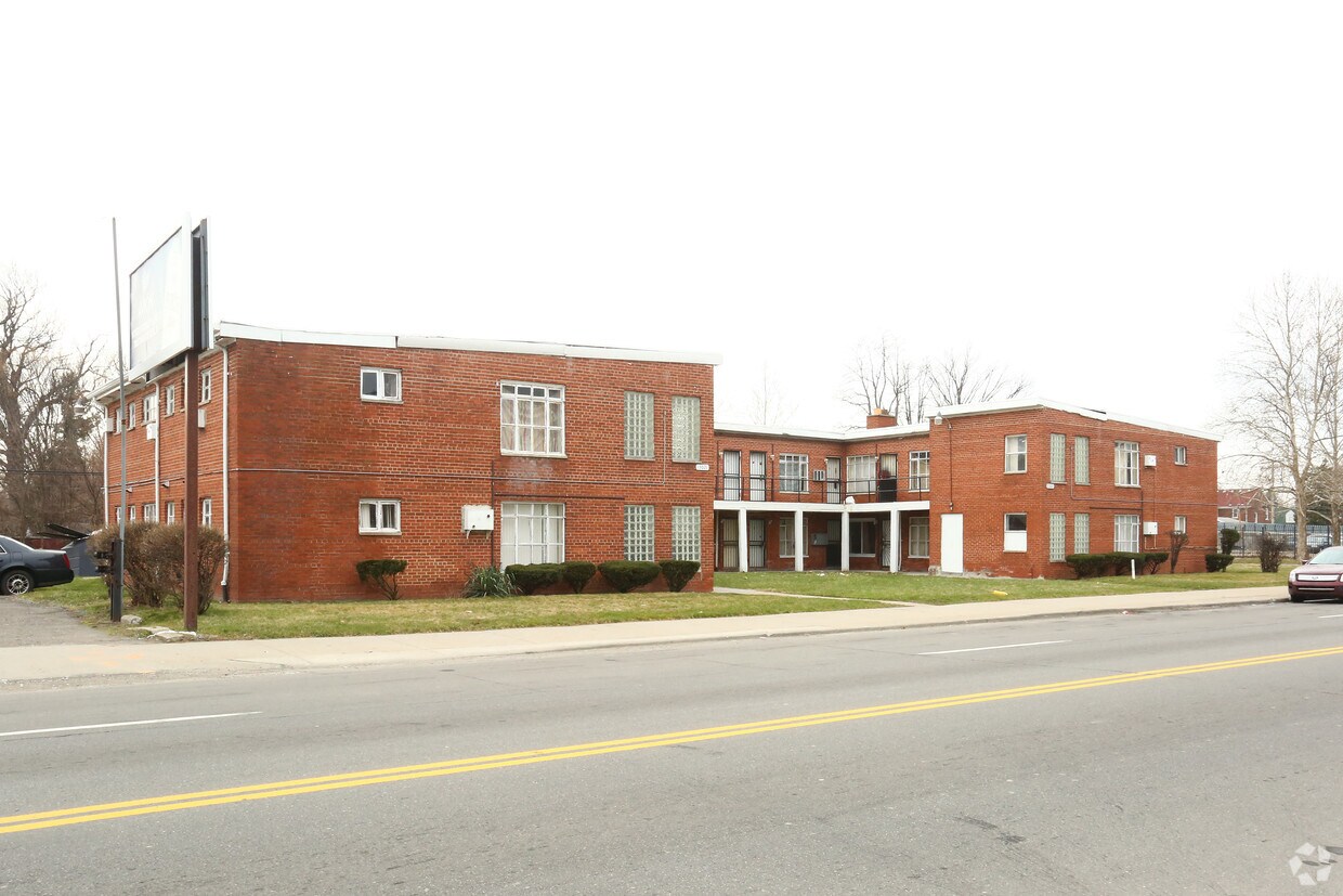 Primary Photo - 13021-13025 Plymouth Rd