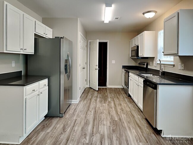 Building Photo - 2644 Allen Road S Charlotte NC