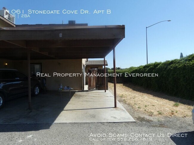 Foto del edificio - 1061 Stonegate Cove Dr