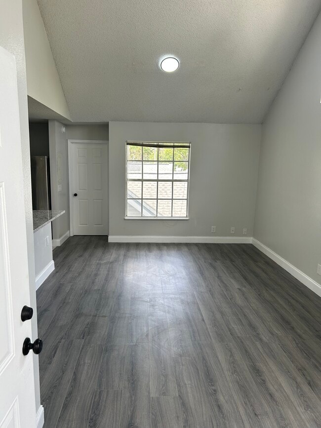 Building Photo - 12219 Armenia Gables Cir