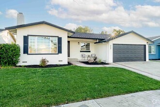 Building Photo - 4649 Denker Dr