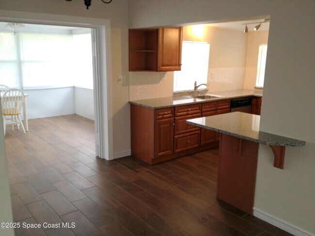 Foto del edificio - 151 Delmar St