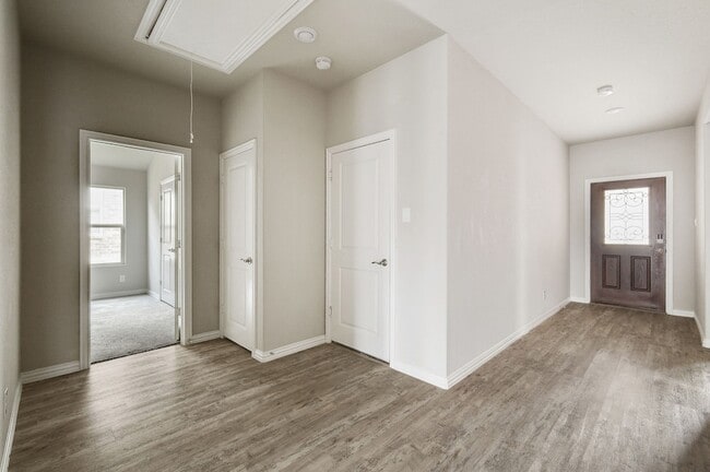 Foto del edificio - 269 Sunshine Ln