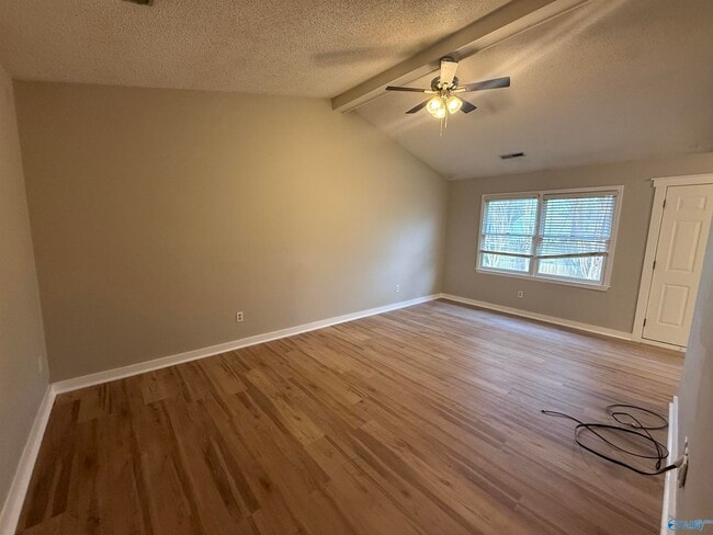 Foto del edificio - 143 Hollington Dr NE