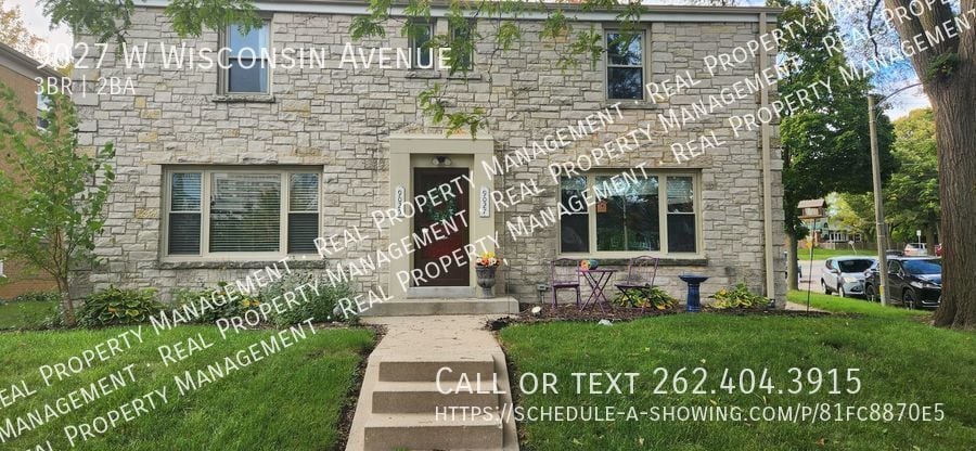 Primary Photo - Beautiful 3 Bedroom Townhome in Great Loca...
