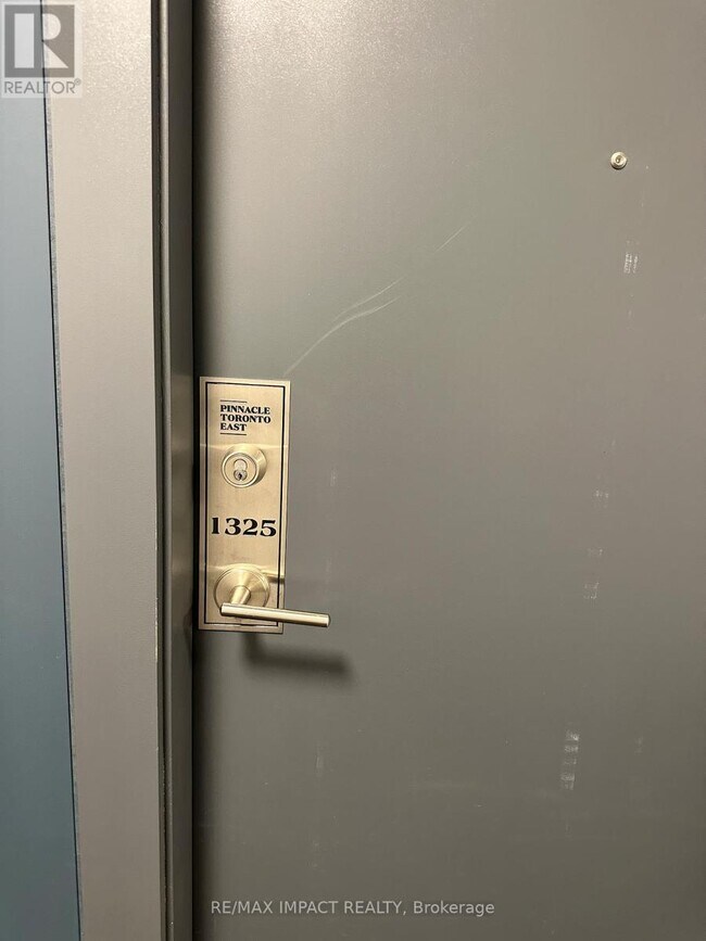 Photo du bâtiment - 3270 Sheppard Ave E