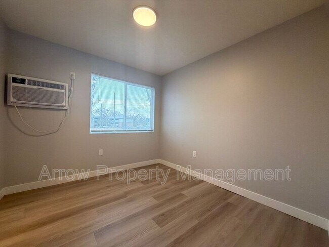 Foto del edificio - 877 N 26th St