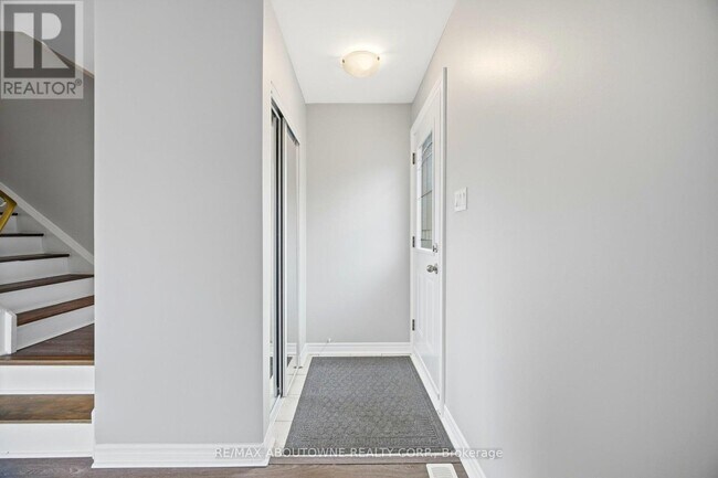 Photo du bâtiment - 674 Francis Rd