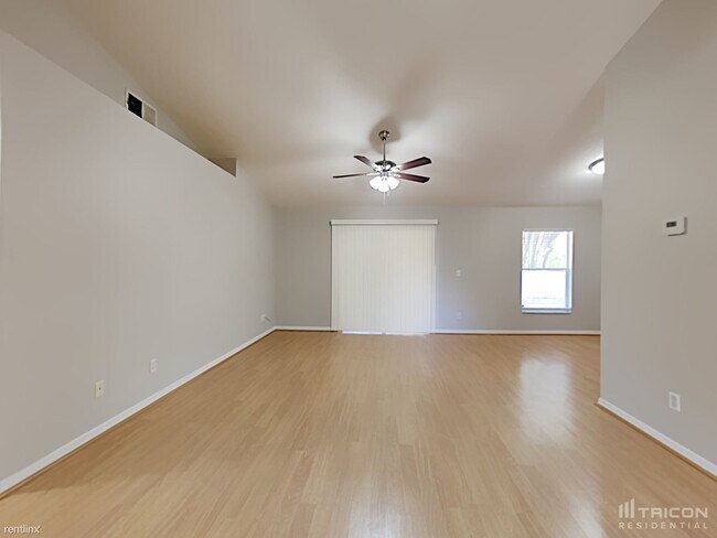 Building Photo - 7 Bay Ridge Loop