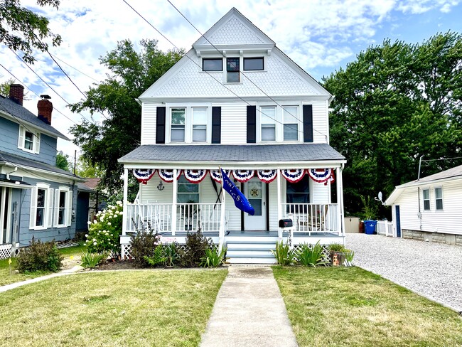 Building Photo - 784 Decatur St