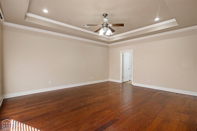 Foto del edificio - 4801 Lochmoor Cir