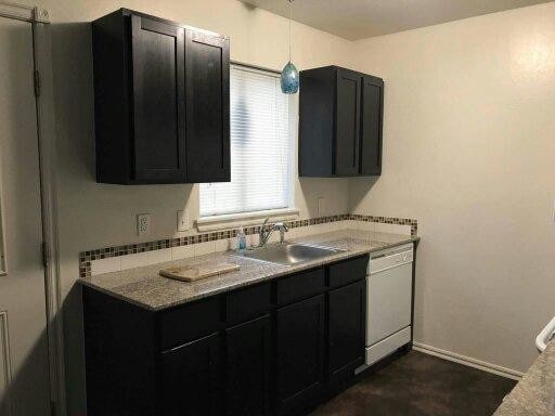 Building Photo - 3 bedroom in Lawton OK 73505