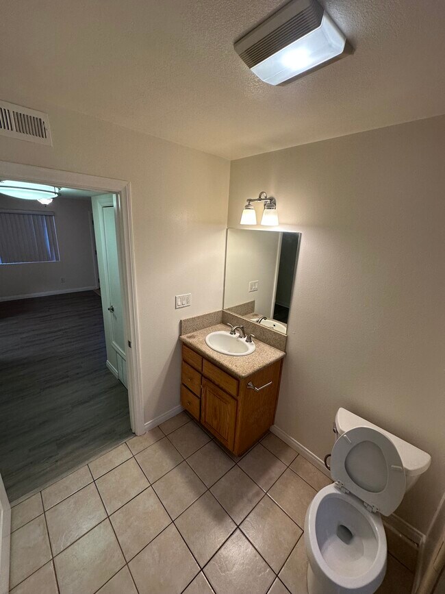 Foto del edificio - 10934 Hesby St