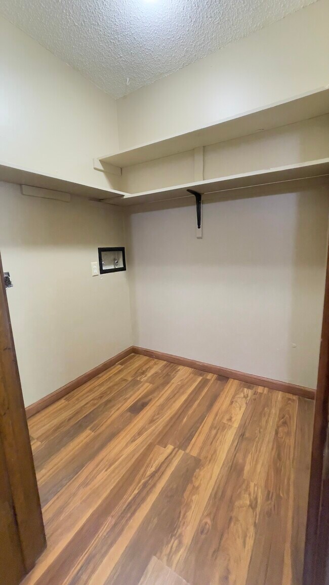 Foto del edificio - 3053 W Roxbury St