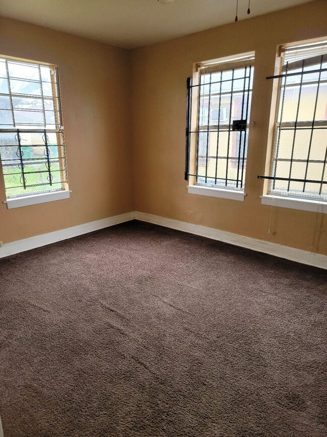 Building Photo - Charming 3 Bedroom Single Family in Houston
