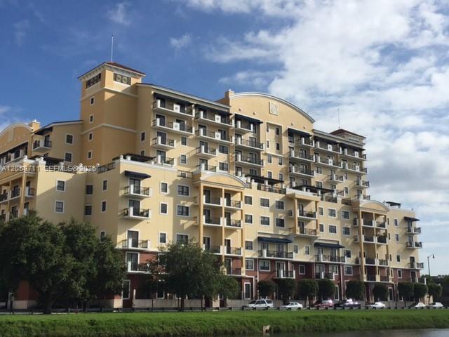Foto del edificio - 8390 SW 72nd Ave