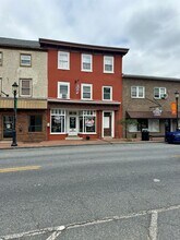 Building Photo - 10 S Main St