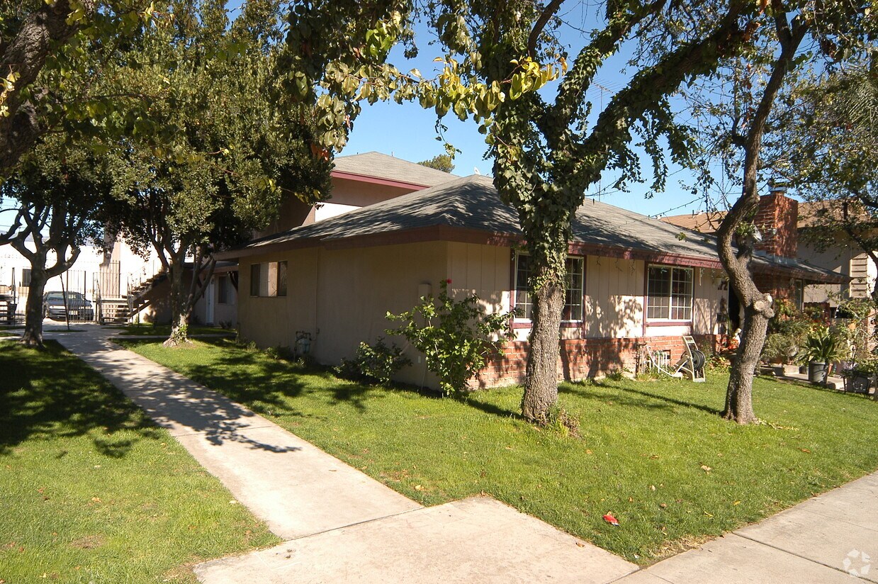 Foto principal - 172 E Jackson St