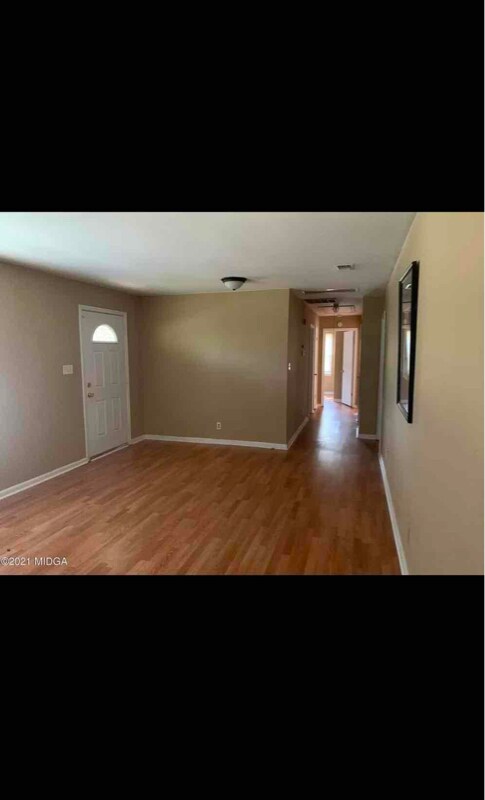 Building Photo - 2452 Shea Dr