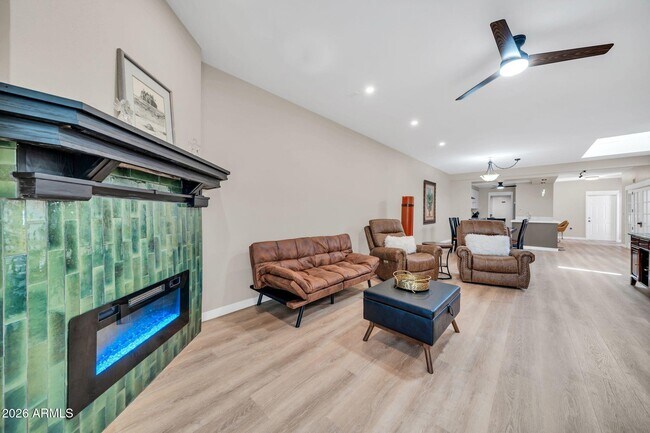 Foto del edificio - 7368 E Pleasant Run