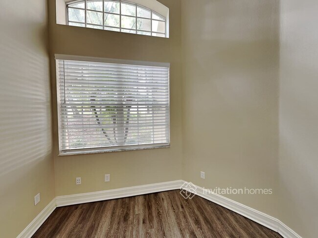 Building Photo - 120 Steeplechase Cir