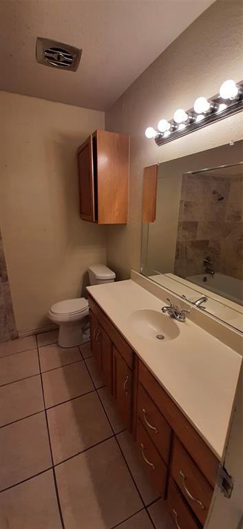Building Photo - 5342 Burbank Dr