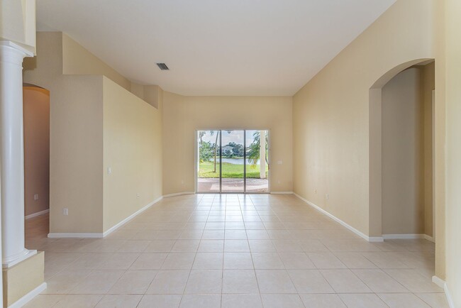 Foto del edificio - Spacious 4/3/3 in Hammock Creek Estates in...