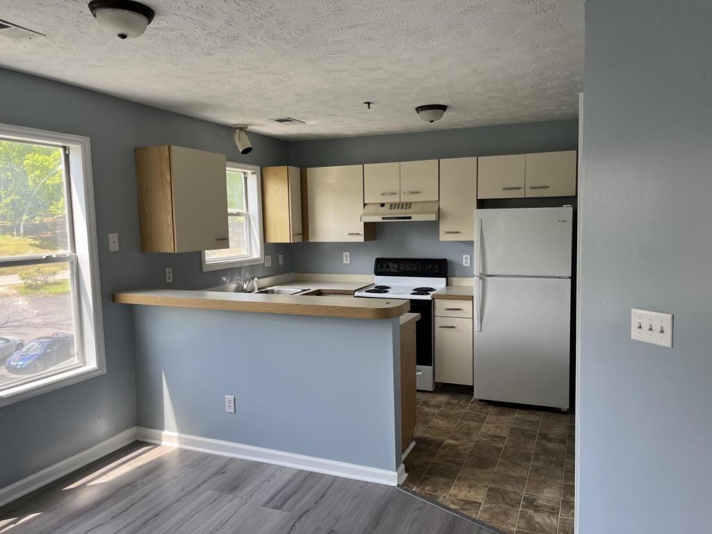 Foto principal - 6724 Willowbrook Dr