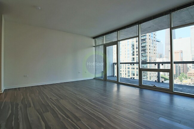 Building Photo - 773 N La Salle St
