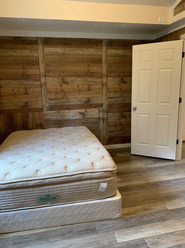 Foto del edificio - 11353 Oak Lake Rd