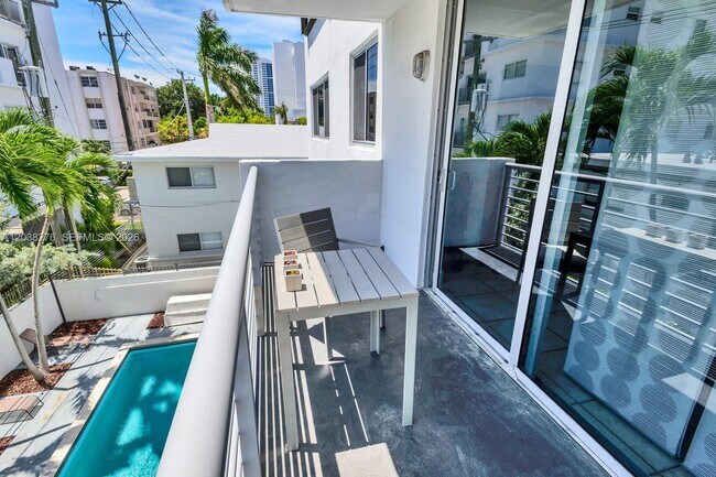 Foto del edificio - 1605 Bay Rd