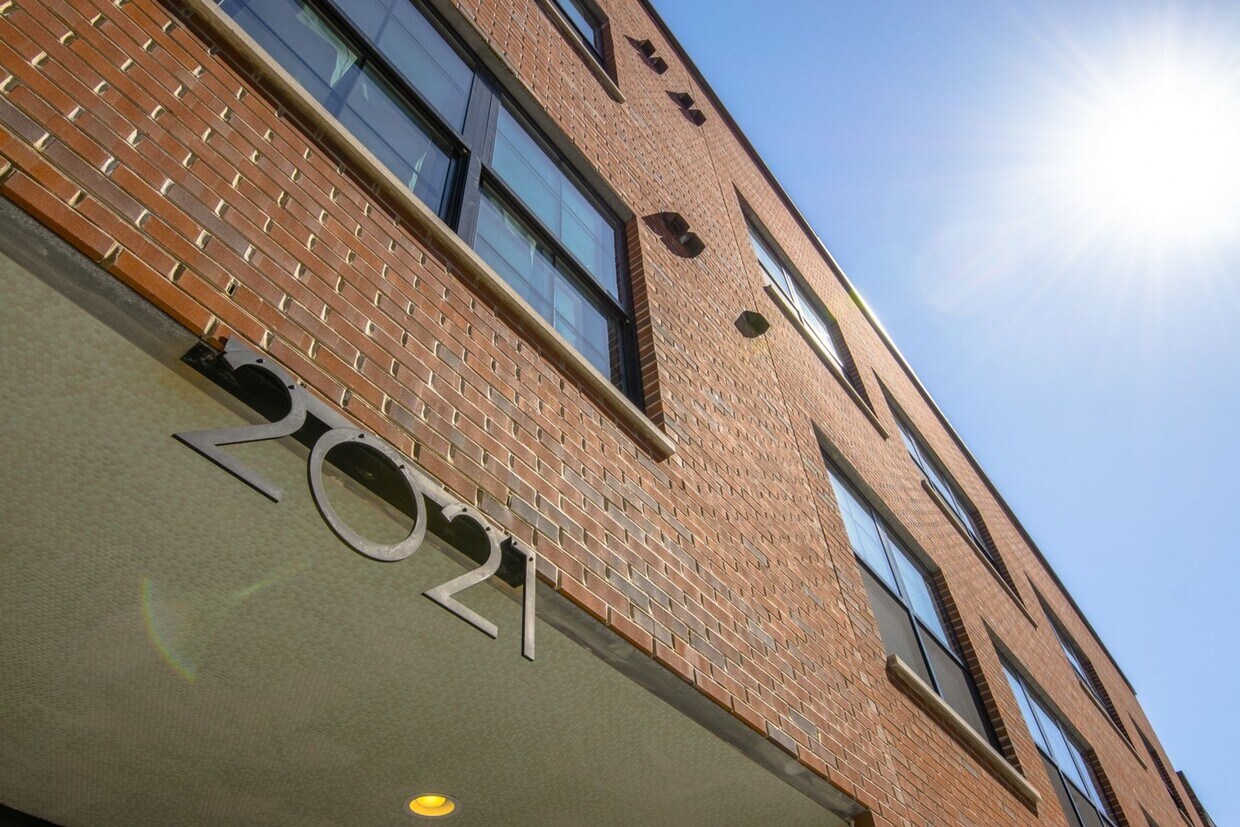 Foto del edificio - 2021 N Front St