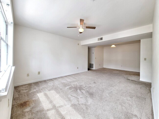 Foto del edificio - 2360 SW Archer Rd