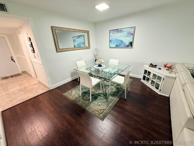 Building Photo - 2601 S Course Dr