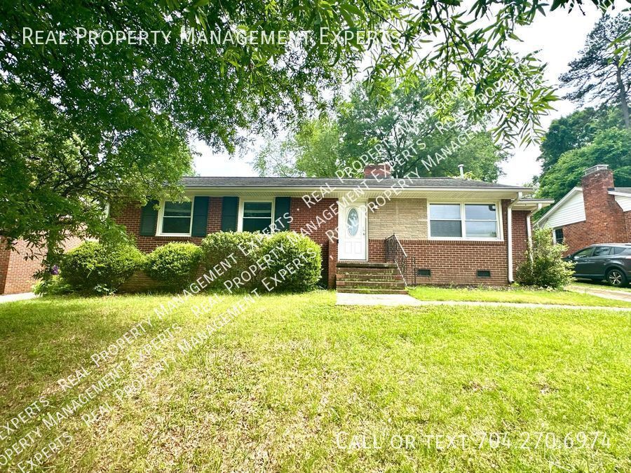 Primary Photo - Charming 3BR/2BA Home in Charlotte!