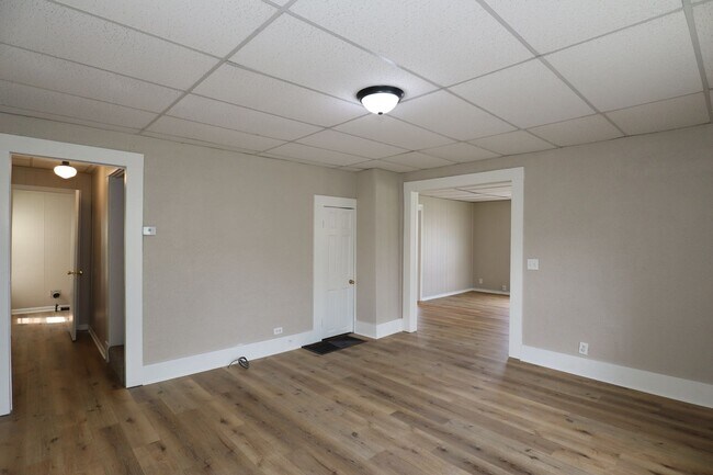 Foto del edificio - 917 W Jackson St