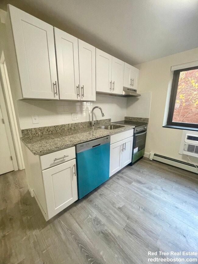 Building Photo - 15 Chester St