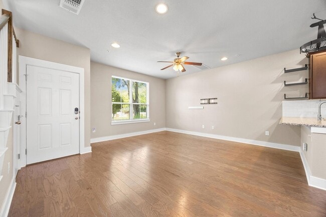 Building Photo - 7505 Sugar Magnolia St