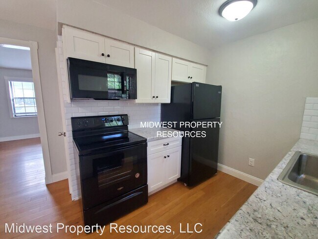 Building Photo - 3 br, 1 bath House - 118 SE Bordner Place