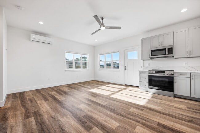 Building Photo - 18 Ohana St