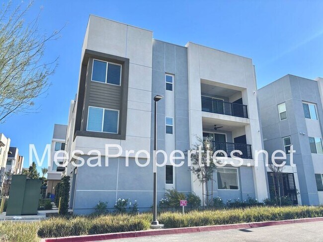 Foto del edificio - 9378 Solaire Pl