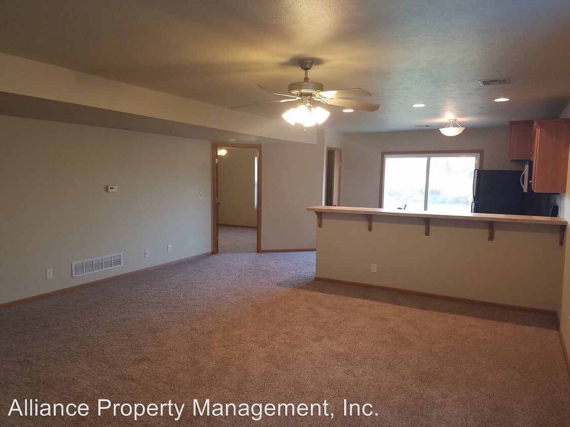 Primary Photo - 4 br, 2 bath House - 3024 Brookville Dr.