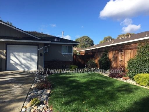 Foto del edificio - 928 Live Oak Dr