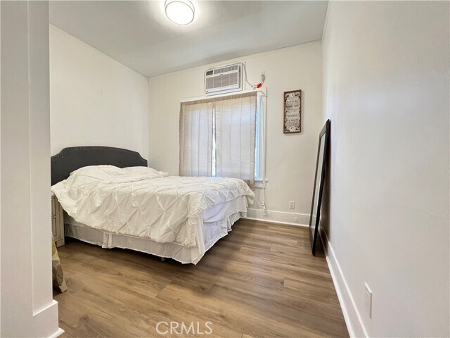 Building Photo - 601 W 41st St