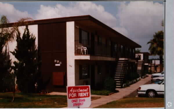 Building Photo - 998 S Mollison Ave