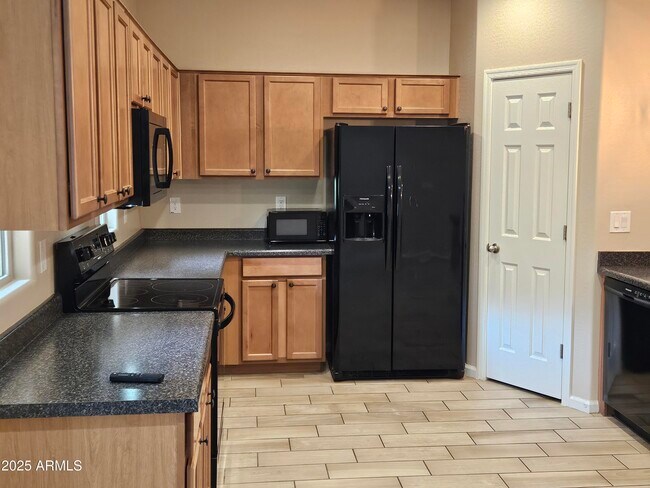 Foto del edificio - 7836 W Rock Springs Dr